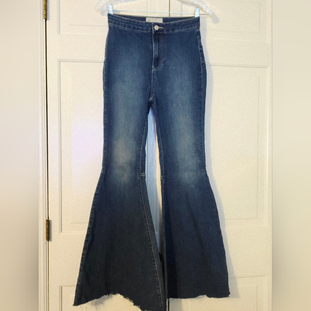 🦋🍄 Free People Super Bell Bottom Flare Leg Jean Size 26 Boho Hippie Vintage